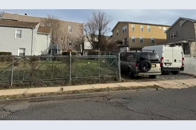 253 Crystal St, North Arlington, NJ 07031 - Photo 8