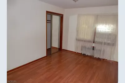 2105 Wood Ave, Roselle, NJ 07203 - Photo 6