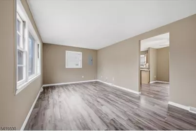 131 De Hart St, Lincoln Park, NJ 07035 - Photo 8