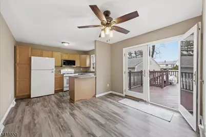 131 De Hart St, Lincoln Park, NJ 07035 - Photo 10