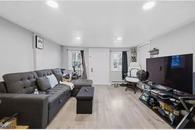 261 W Main St, Bound Brook, NJ 08805 - Photo 4