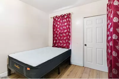 402 S 15th St, Newark, NJ 07103 - Photo 8