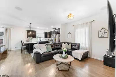 38 Center St, Belleville, NJ 07109 - Photo 10