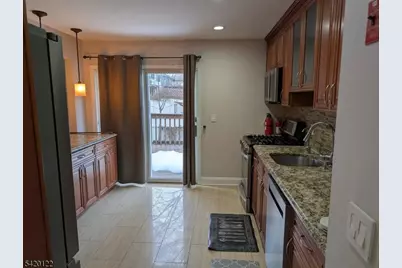 139 Halsey Rd, Parsippany, NJ 07054 - Photo 8