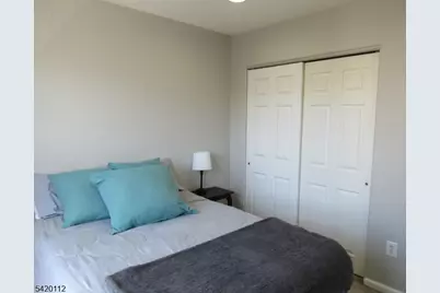 132 Limerick Ln, Lopatcong Township, NJ 08865 - Photo 18