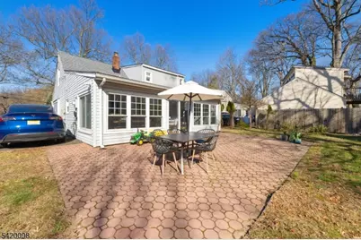 15 Nestro Rd, West Orange Township, NJ 07052 - Photo 6