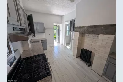 124 2nd Ave #1, Newark, NJ 07104 - Photo 10