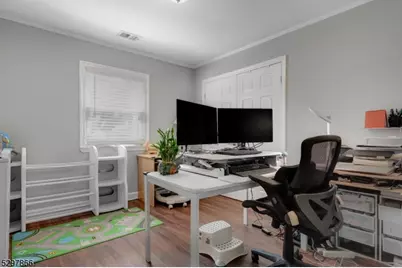 43 Woodcrest Dr, Livingston, NJ 07039 - Photo 22