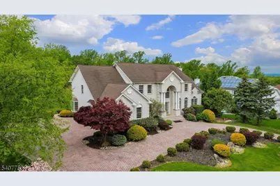 57 Briarwood Dr, Warren Township, NJ 07059 - Photo 2