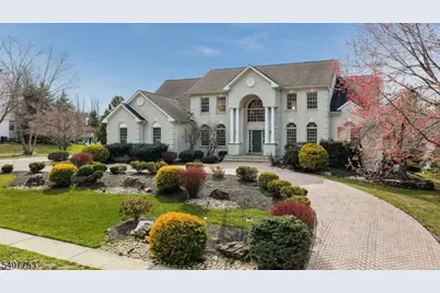 57 Briarwood Dr, Warren Township, NJ 07059 - Photo 2