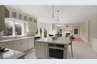 57 Briarwood Dr, Warren Township, NJ 07059 - Photo 12