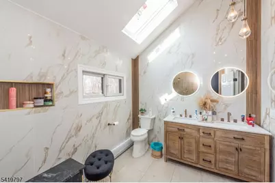 3 S Hampton Dr, Fairfield, NJ 07004 - Photo 18