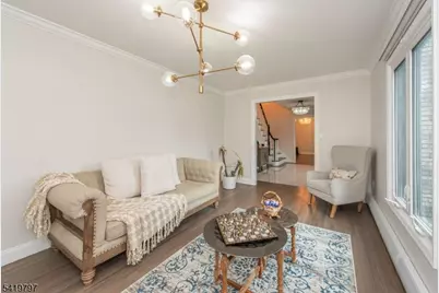 3 S Hampton Dr, Fairfield, NJ 07004 - Photo 12