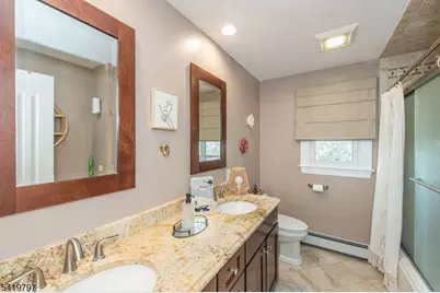 3 S Hampton Dr, Fairfield, NJ 07004 - Photo 24