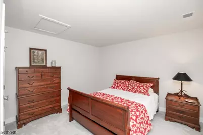 35 Sparrowhawk St, Washington Township, NJ 07882 - Photo 20