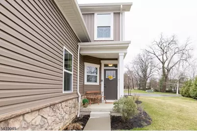 35 Sparrowhawk St, Washington Township, NJ 07882 - Photo 2