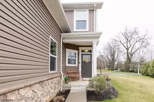 35 Sparrowhawk St, Washington Township, NJ 07882 - Photo 2