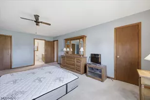 250 Old York Rd, Raritan Township, NJ 08822 - Photo 18