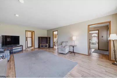 250 Old York Rd, Raritan Township, NJ 08822 - Photo 6