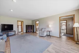 250 Old York Rd, Raritan Township, NJ 08822 - Photo 6