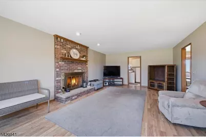 250 Old York Rd, Raritan Township, NJ 08822 - Photo 4