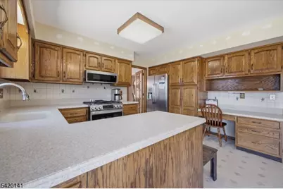 250 Old York Rd, Raritan Township, NJ 08822 - Photo 12