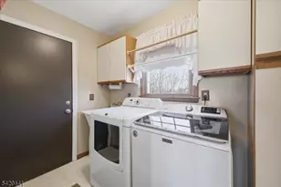 250 Old York Rd, Raritan Township, NJ 08822 - Photo 16