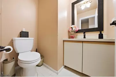 58 Woods Edge Dr, Roxbury Township, NJ 07876 - Photo 14