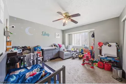 58 Woods Edge Dr, Roxbury Township, NJ 07876 - Photo 16