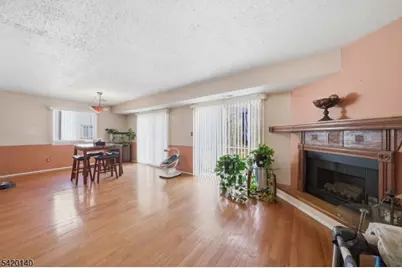 58 Woods Edge Dr, Roxbury Township, NJ 07876 - Photo 6