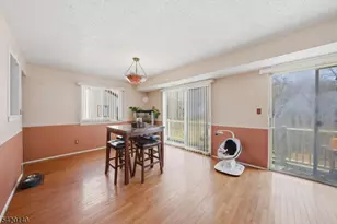 58 Woods Edge Dr, Roxbury Township, NJ 07876 - Photo 10