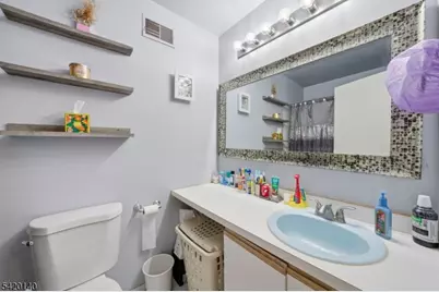 58 Woods Edge Dr, Roxbury Township, NJ 07876 - Photo 20