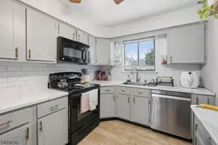 76 Farm Rd, Hillsborough Township, NJ 08844 - Photo 12