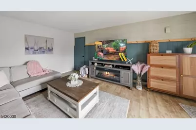 76 Farm Rd #A, Hillsborough Township, NJ 08844 - Photo 8