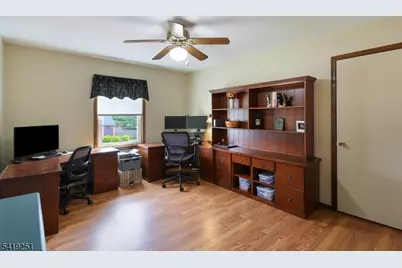 96 Beechwood Cir, Hillsborough Township, NJ 08844 - Photo 34