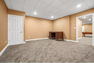 9 Nuthatch Ct, Allamuchy Township, NJ 07840 - Photo 36