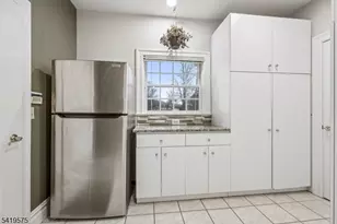 9 Nuthatch Ct, Allamuchy Township, NJ 07840 - Photo 14