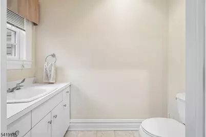 9 Nuthatch Ct, Allamuchy Township, NJ 07840 - Photo 16