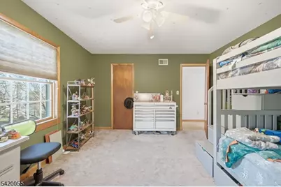 72 Hudson Dr, West Milford, NJ 07480 - Photo 24