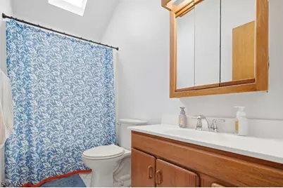 72 Hudson Dr, West Milford, NJ 07480 - Photo 20