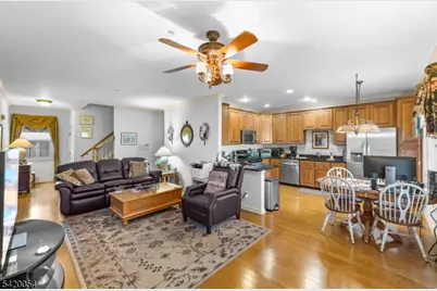 9 Goffle Brook Ct, Hawthorne, NJ 07506 - Photo 8