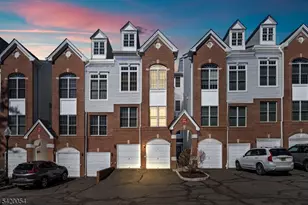 9 Goffle Brook Ct, Hawthorne, NJ 07506 - Photo 1