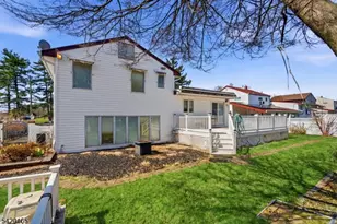 131 Walnut Ave, Clark Township, NJ 07066 - Photo 26