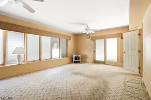 131 Walnut Ave, Clark Township, NJ 07066 - Photo 12