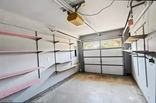 131 Walnut Ave, Clark Township, NJ 07066 - Photo 24