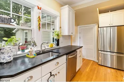 93 Lafayette Ave, Chatham, NJ 07928 - Photo 10