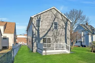 21 Spruce St, Cranford Township, NJ 07016 - Photo 36