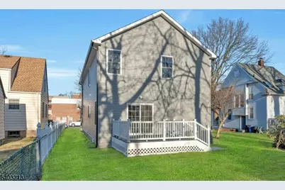 21 Spruce St, Cranford Township, NJ 07016 - Photo 38