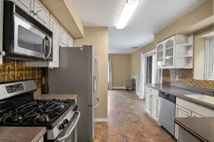 31 Independence Way, Rockaway Township, NJ 07866 - Photo 8