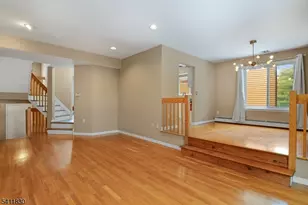 31 Independence Way, Rockaway Township, NJ 07866 - Photo 4